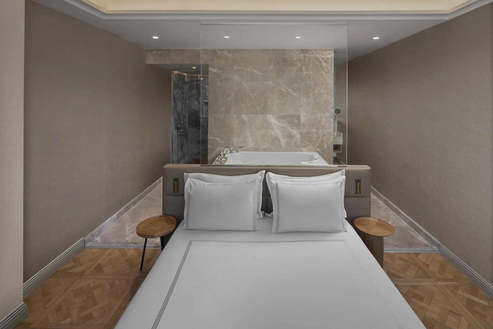 Lifestyle Terrace Suite With Spa Bath