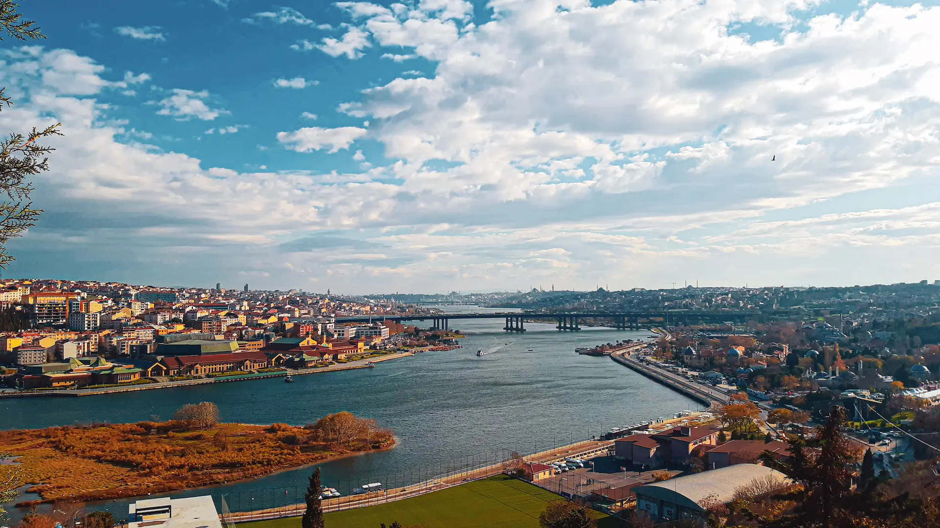 Experience Serenity: Walking Track Along the Golden Horn at Lazzoni Hotel